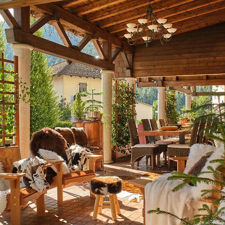 Boutique Hotel E Chalets Salvadori Медзана Экстерьер фото